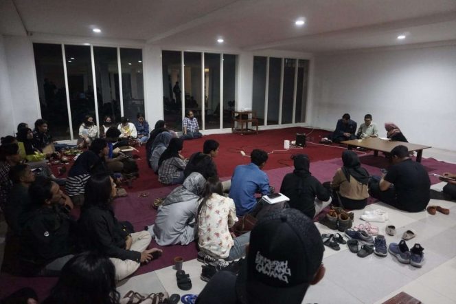 
 NgAJI Kanjuruhan yang digelar AJI Malang pada, Jumat (14/4/2023). (AJI Malang for bacamalang) 