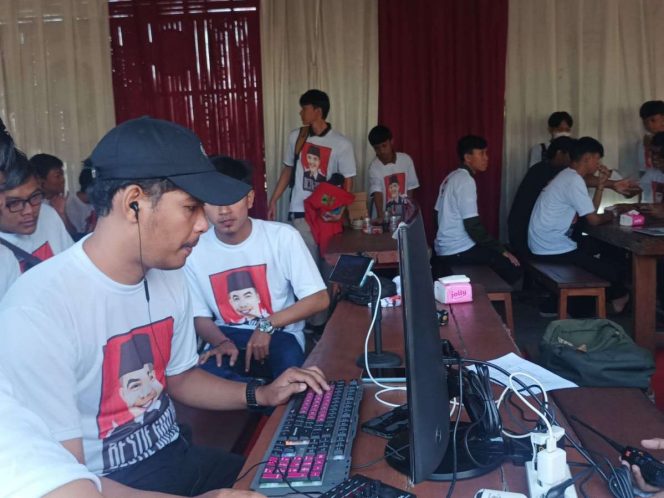 
 Salah satu peserta yang mengikuti gelaran E-Sports nasional di Estoo Cafe Bululawang. (ist) 