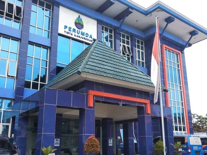 
 Kantor Perumda Tirta Kanjuruhan yang berada di Jalan Raya Kebonagung Kecamatan Pakisaji Kabupaten Malang. (ist) 