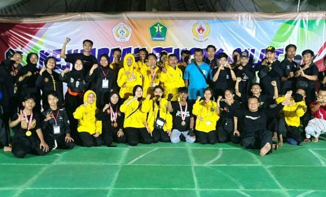 
 Atlet dan official PSHW saat foto bersama (ist)