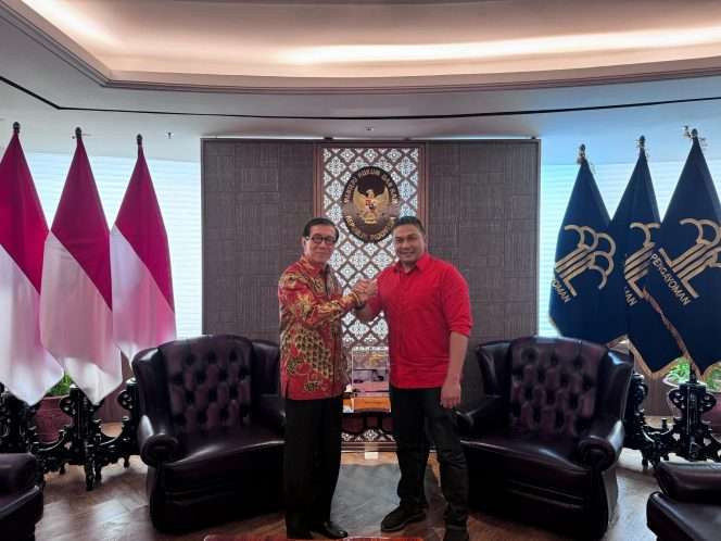 
 Caleg DPRD Kabupaten Malang terpilih 2024-2029 Abdul Qodir saat bertemu dengan Menkumham Yasonna Laoly beberapa waktu lalu di Jakarta. (ist) 