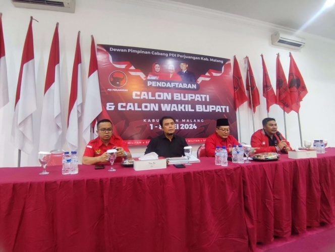 
 Konferensi pers penjaringan calon Bupati dan Wakil Bupati yang dilaksanakan di DPC PDI Perjuangan Kabupaten Malang. (bacamalang/Dhimas) 