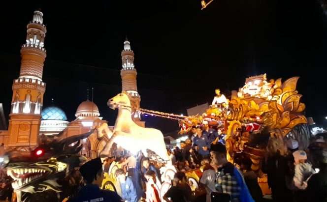 
 Parade Musik Daul dan Takbir Keliling menyambut Idul Adha 1445 H berlangsung meriah di Kecamatan Gondanglegi. (ist)