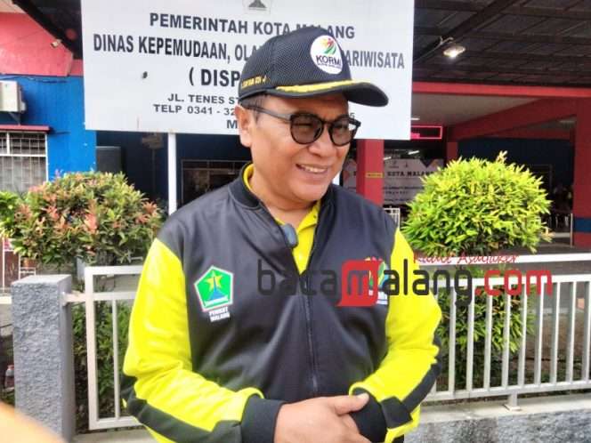 
 Ketua DPD Partai Golkar Kota Malang, Ir Sofyan Edi Jarwoko, saat wawancara terkait persiapan partai Golrkar jelang pemilukada. (Rohim Alfarizi)