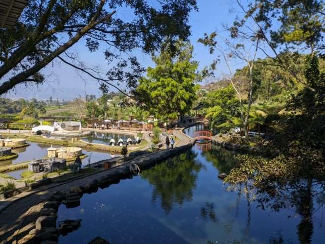 
 Potret kesegaran Agrowisata Telaga Madiredo Malang. (Wahyu)