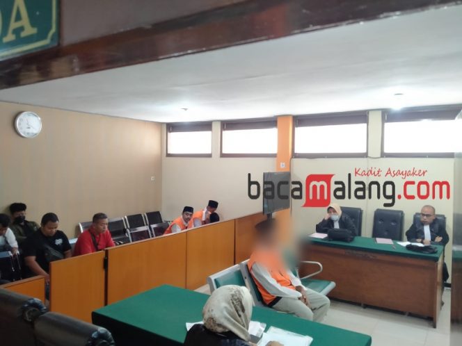 
 Abdul Rahman Terdakwa Pembunuhan dan Mutilasi Sawojajar saat mengikuti sidang di PN Malang. (Rohim Alfarizi)