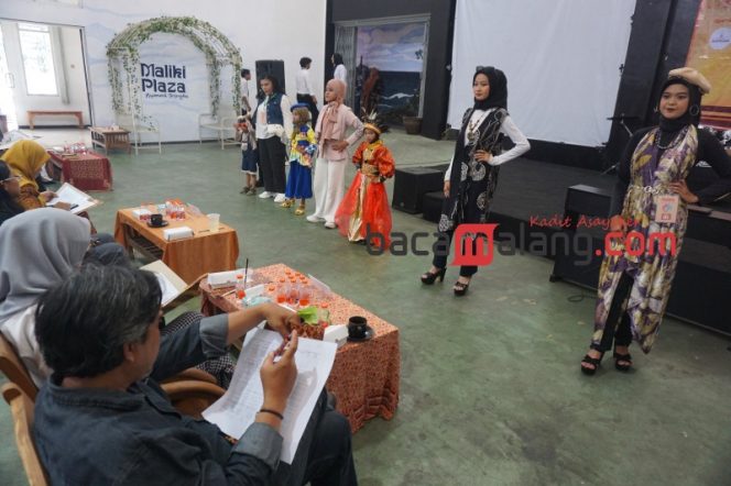 
 Para peserta audisi terbuka Anugerah Bakat Difabel kategori Fashion Show di Gedung Plaza Maliki Kota Malang, Minggu (3/11/2024). (Nedi Putra AW)