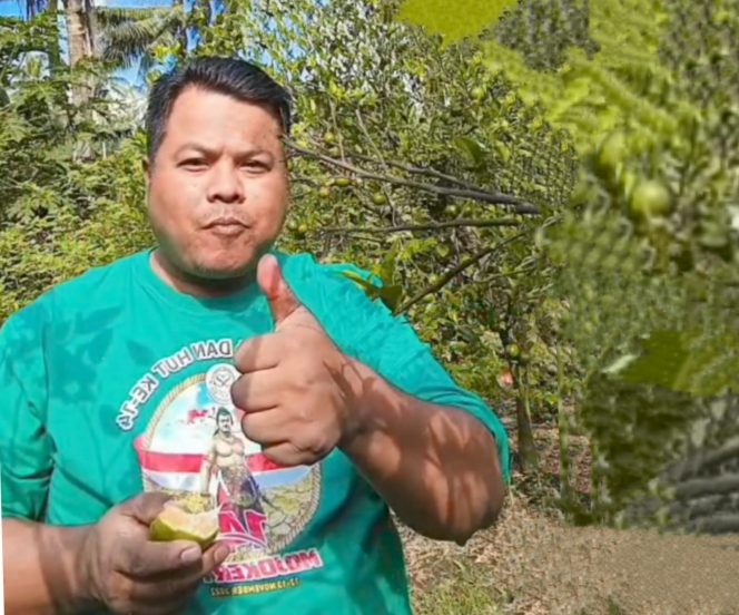 
 Sugeng Supriyanto sedang berada di Kebun Jeruk Siam. (ist)