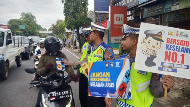 
 Sosialisasi Operasi Patuh Semeru 2025 yang dilakukan petugas Satlantas Polres Malang. (ist)