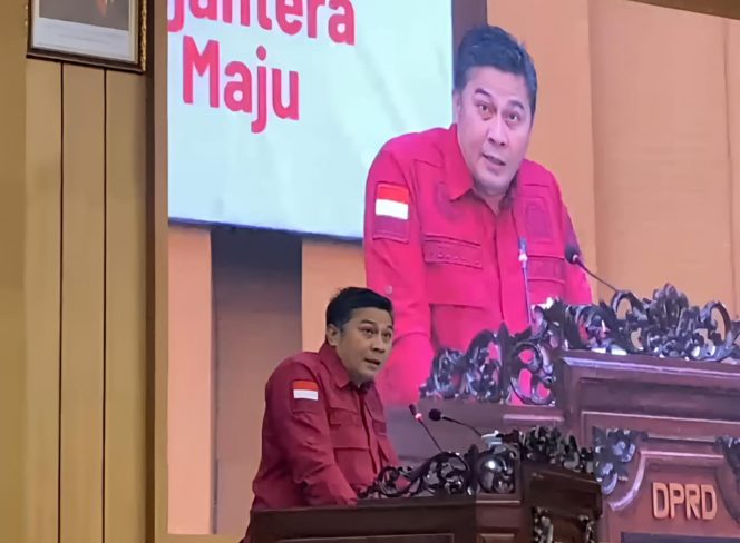 
 Anggota Komisi III sekaligus Ketua Fraksi PDI Perjuangan DPRD Kabupaten Malang, Abdul Qodir, SH, saat menyampaikan pidato pada Rapat Paripurna Istimewa HUT RI ke-80. (ist)