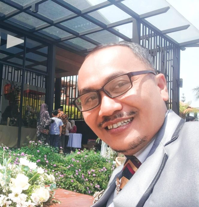 
 Ruwiyanto, S.Kom, MM (Mahasiswa Pascasarjana (S3) Program Studi Doktor Pendidikan Agama Islam Multikultural UNISMA).(Ruwiyanto for Baca Malang)