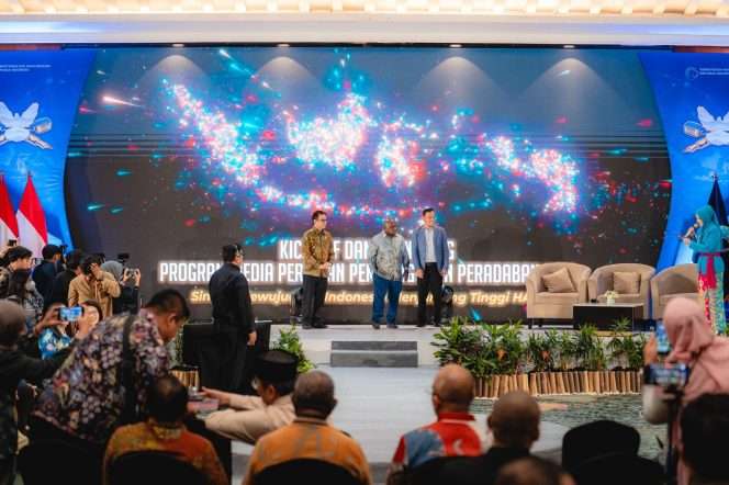 
 Menteri HAM, Natalius Pigai, Wamen Komdigi, Nezar Patria, dan Ketua Komisi XIII, Willy Aditya, saat Kick Off dan Launching Program Media Pers dan Pembangunan Hak Asasi Manusia di Indonesia, Rabu (11/3/2026), di Hotel Sahid Jaya, Jakarta. (ist)