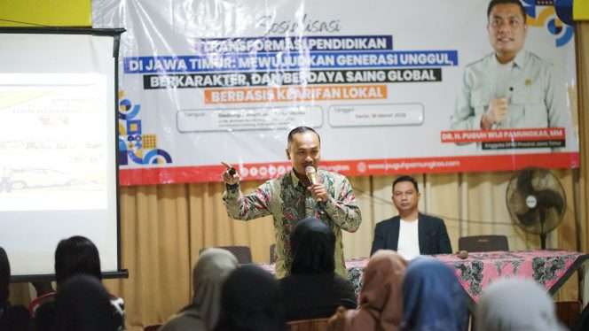 
 Dosen Institut Agama Islam Sunan Kalijogo Malang, Ruwiyanto, S.Kom., MM menyosialisasikan tranformasi pendidikan Jawa Timur di Gedung Petik Madu Lawang, Kabupaten Malang, Senin, (16/3/2026). (Ruwiyanto for Baca Malang)