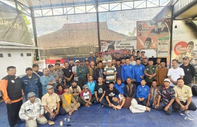 
 Puluhan orang mengikuti pelatihan penyembelihan hewan qurban yang diadakan anggota DPRD Kabupaten Malang Fraksi PKS, Abdulloh Aziz. (ist)