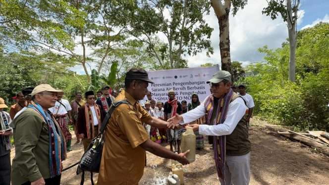 
 Rektor UMM Resmikan Program Air Bersih Berbasis Masyarakat di Desa Tliu, NTT. (ist)
