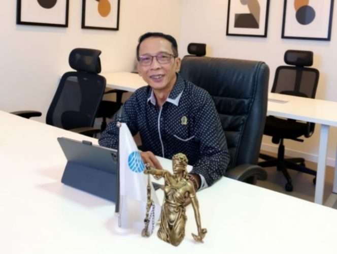 
 Agus Subyantoro, S.H., pengamat kebijakan publik dan tata pemerintahan, yang juga praktisi hukum, Wakil Ketua I DPC Perhimpunan Advokat Indonesia (PERADI) Kepanjen, sekaligus Kepala Badan Bantuan Hukum dan Advokasi Rakyat (BBHAR) PDI Perjuangan Kabupaten Malang ini, menilai persoalan ini bukan sekadar etika, melainkan menyangkut aturan normatif kepegawaian. (Agus for Baca Malang)