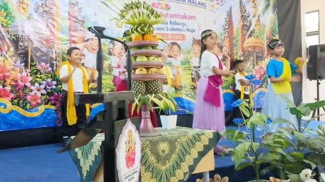 
 Penampilan tarian bebas bertajuk Kucu-Kucu Utahe dari India, Minggu (26/4/2026). (ist)
