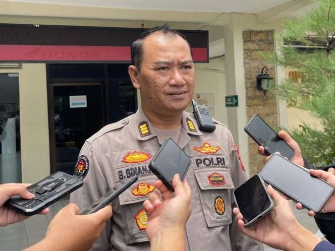 
 Kasi Humas Polres Malang AKP Bambang Subinajar, memberikan keterangan kepada awak media. (Humas Polres Malang)
