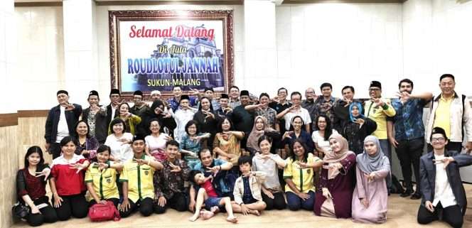 
 Anggota Forum Komunikasi Antar Umat Beragama (FKAUB) Malang Raya saat menggelar silaturahim/anjangsana Hari Besar Keagamaan, khususnya dalam rangka Hari Raya Idul Fitri di Aula Roudlotul Jannah - Sekretariat LDII Kota Malang, Jalan S. Supriadi Gang XI/21, Sukun, Kota Malang, Sabtu (18/4/2026). (ist)