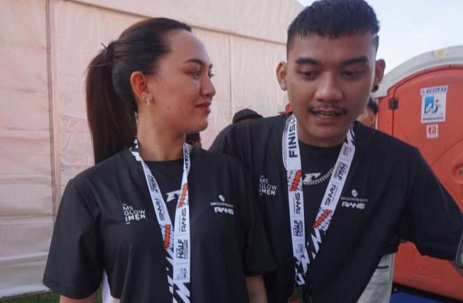 
 Pasangan penyanyi Pop Jawa Happy Asmara dan Gilga Sahid ditemui usai MS Glow For Men Malang Half Marathon 2026 di Stadion Gajayana Malang, Minggu (26/4/2026). (Nedi Putra AW)
