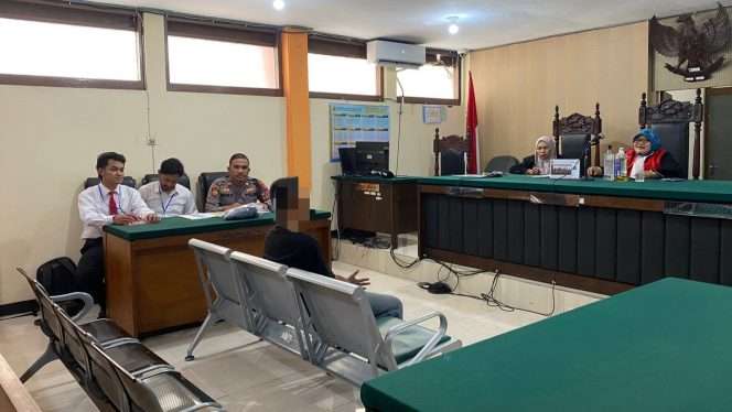 
 mengikuti sidang tindak pidana ringan (tipiring) di Pengadilan Negeri Kota Malang, didampingi anggota Samapta dan Satreskrim Polresta Malang Kota. (ist)
