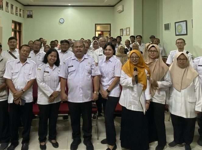 
 Berfoto bersama usai sosialisasi. (Website Dinas Peternakan dan Kesehatan Hewan Kabupaten Malang)