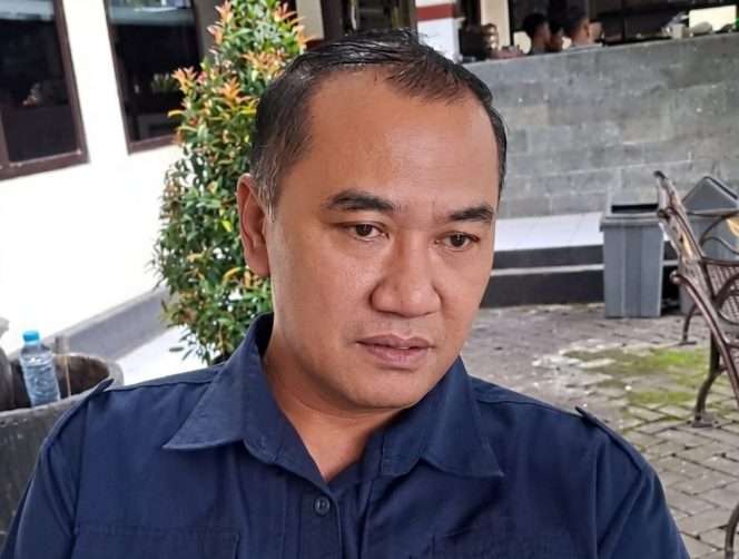 
 Kasi Humas Polres Malang AKP Bambang Subinanjar, memberikan keterangan kepada jurnalis. (Humas Polres Malang)