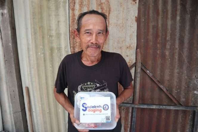 
 BRI Region 13 Malang menyalurkan bantuan kurban untuk kaum dhuafa. (ist)