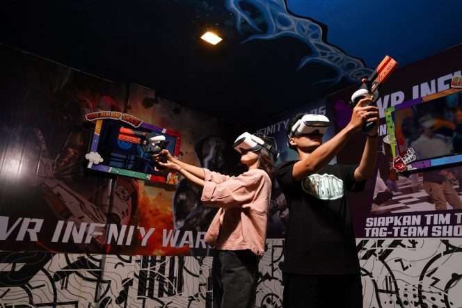 
 Sensasi seru bertarung di dunia virtual melalui Infinity Wars VR Multiplayer di Virtual Immersive Park, Jatim Park 2 Kota Batu (ist) 