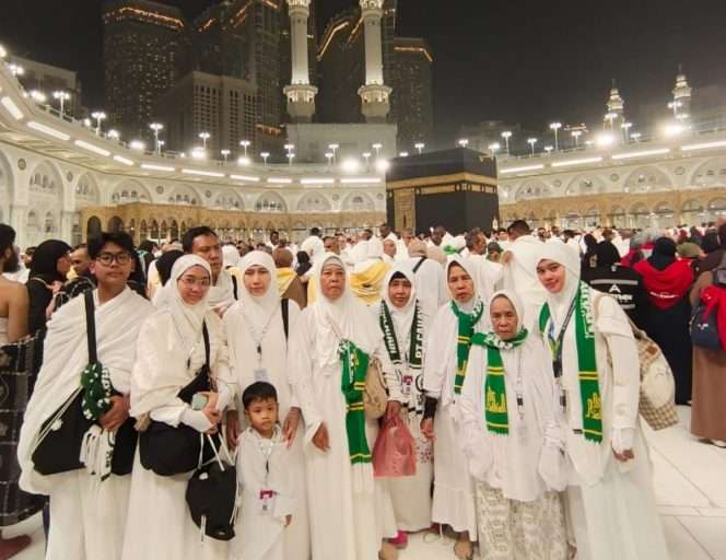 
 Menjalankan ibadah umroh dengan fasilitas nyaman dan pelayanan premium kini semakin mudah bersama Ar-Raihan Travelindo. (ist)