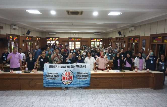 
 Narasumber, panitia dan peserta Seminar Edukasi Hidup Ginjal Muda (HGM), di Ruang H, Kampus ABM STIE Malangkuçeçwara, Kota Malang, Sabtu (28/6/2026). (Nedi Putra AW) 