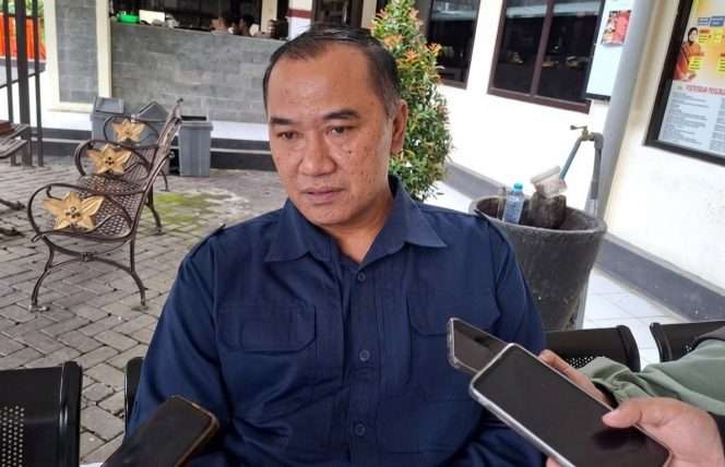 
 Kasi Humas Polres Malang AKP Bambang Subinajar, memberikan keterangan kepada awak media. (Humas Polres Malang)