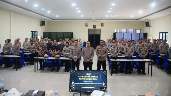 
 Polres Malang menggelar Latihan Pra Operasi di Mapolres Malang, memantapkan kesiapan personel menjelang Operasi Patuh Semeru 2026 yang berlangsung 14 hari mulai Senin (8/6/2026) hingga (21/6/2026). (Humas Polres Malang)