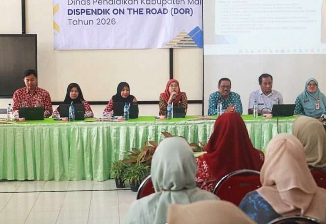 
 Berfoto bersama usai kegiatan DOR di Pakis. (Dok. Dispendik Kabupaten Malang)