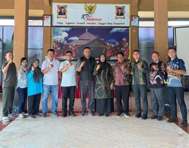 
 Berfoto bersama usai kegiatan. (IG Pakisaji)