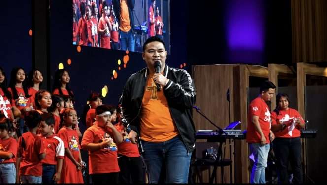 
 Penampilan paling dinanti bintang tamu, penyanyi, pencipta lagu, produser, dan aktor Jo Andi, Yohanes Andi Firmanto, membawakan lagu : Tuhan Always Ready. (Jo Andi for bacamalang)