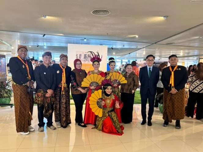 
 Pembukaan pameran From Java to Manila: Batik Terang Bulan as Living Heritage by Soendari Batik and Art di Learning Commons Exhibition Area, Lantai 6 Henry Sy Sr. Hall, De La Salle University, Manila, Filipina, pada pekan lalu. (ist)