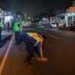 Polisi melakukan olah TKP di salah satu lokasi kejadian kecelakaan. (ist)