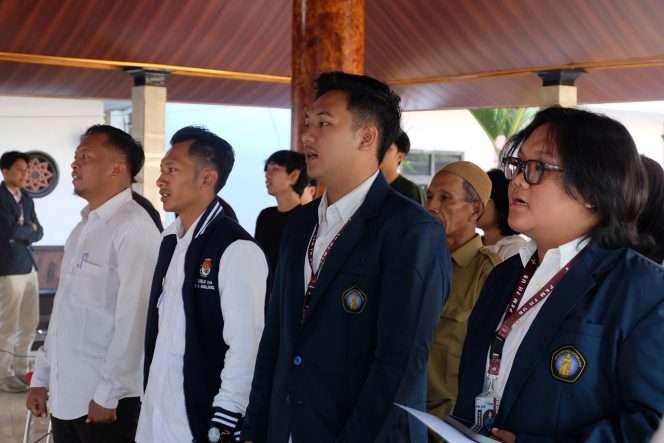 
 Kegiatan penyuluhan hukum bertajuk SIKOPI alias Sadar dan Bijak Koperasi Pinjam oleh Kelompok 11 PKM FH UB di Balai Desa Balesari Kecamatan Ngajum. (ist)