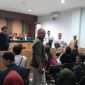 Kuasa Hukum YPTT, Sumardan, S.H., bersama tim serta kuasa hukum YPTWT usai mengikuti persidangan dan meninggalkan Ruang Sidang Kartika, Pengadilan Negeri Kepanjen, Kabupaten Malang. (ist)