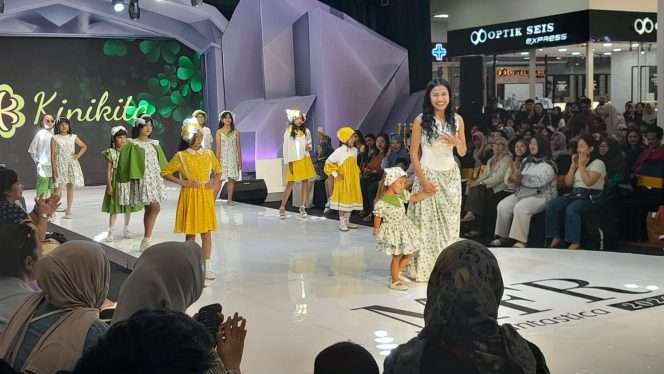 
 Tren busana anak dari koleksi Kinikita Kids Wear yang ditampilkan dalam ajang Malang Fashion Runway di Malang Town Square (Matos). (ist)