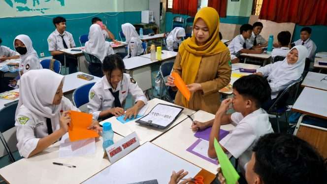 
 Kegiatan pembelajaran di kelas. (Cintya for bacamalang)