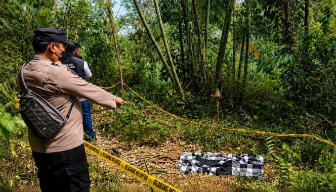 
 Warga Dusun Blandit Wetan, Desa Wonorejo, Kecamatan Singosari digegerkan dengan penemuan sesosok jasad di area perkebunan Gumuk Gunung Tumpeng pada Kamis (30/7/2026). (ist)