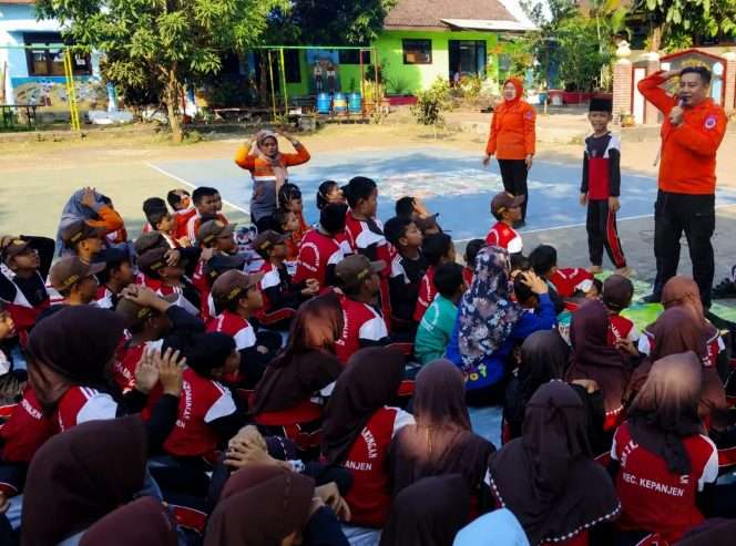 
 Kegiatan sosialisasi dan edukasi penanggulangan bencana di SDN 2 Kedungpedaringan, Kecamatan Kepanjen. (Dok BPBD)