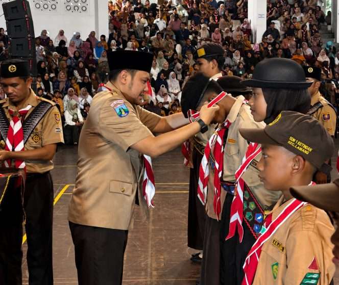 
 Simbolis, Ketua Kwartir Cabang Gerakan Pramuka Kabupaten Malang, Amarta Faza, S.T., M.Sos., mengukuhkan 2.687 anggota Pramuka Garuda sebagai bentuk penghargaan atas proses panjang, kedisiplinan, dan prestasi para peserta yang telah melalui tahapan seleksi. (Faza for bacamalang)