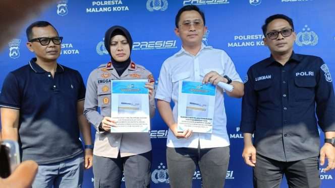 
 Kasat Reskrim Polresta Malang Kota Kompol Rahmad Aji, Kapolsek Blimbing Kompol Enggarani, dan Kasi Humas Polresta Malang Kota Ipda Lukman saat merilis pelaku penusukan. (ist)