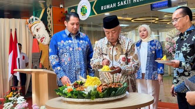 
 Berada di Jalan Raya Mojosari, Kecamatan Kepanjen, kehadiran RS Hermina Kepanjen ditandai dengan penandatanganan prasasti oleh Bupati Malang, Drs. H. M. Sanusi, M.M. (ist)