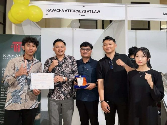 
 Tim Kavacha Attorneys at Law saat menghadiri Brawijaya Jurist Career Expo 2026. (Dokumentasi Kavacha Attorneys at Law)
