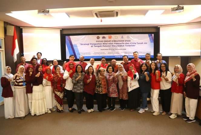 
 Peserta Focus Group Discussion (FGD) bertema “Strategi Penguatan Nilai-Nilai Pancasila dan Cinta Tanah Air di Tengah Potensi Masyarakat Terbelah”,  yang digelar Program Doktoral Sosiologi Universitas Muhammadiyah Malang (UMM) akhir pekan lalu di GKB IV Kampus 3 UMM. (ist)