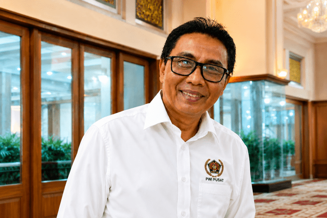 
 Pelapor, R. Insan Kamil, usai memberikan keterangan kepada penyidik. Ia berharap polisi segera melakukan penahanan terhadap tersangka. (ist)